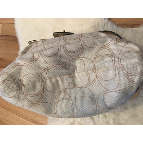 COACH “Signature C” hobo handbag - Picture 5 of 8